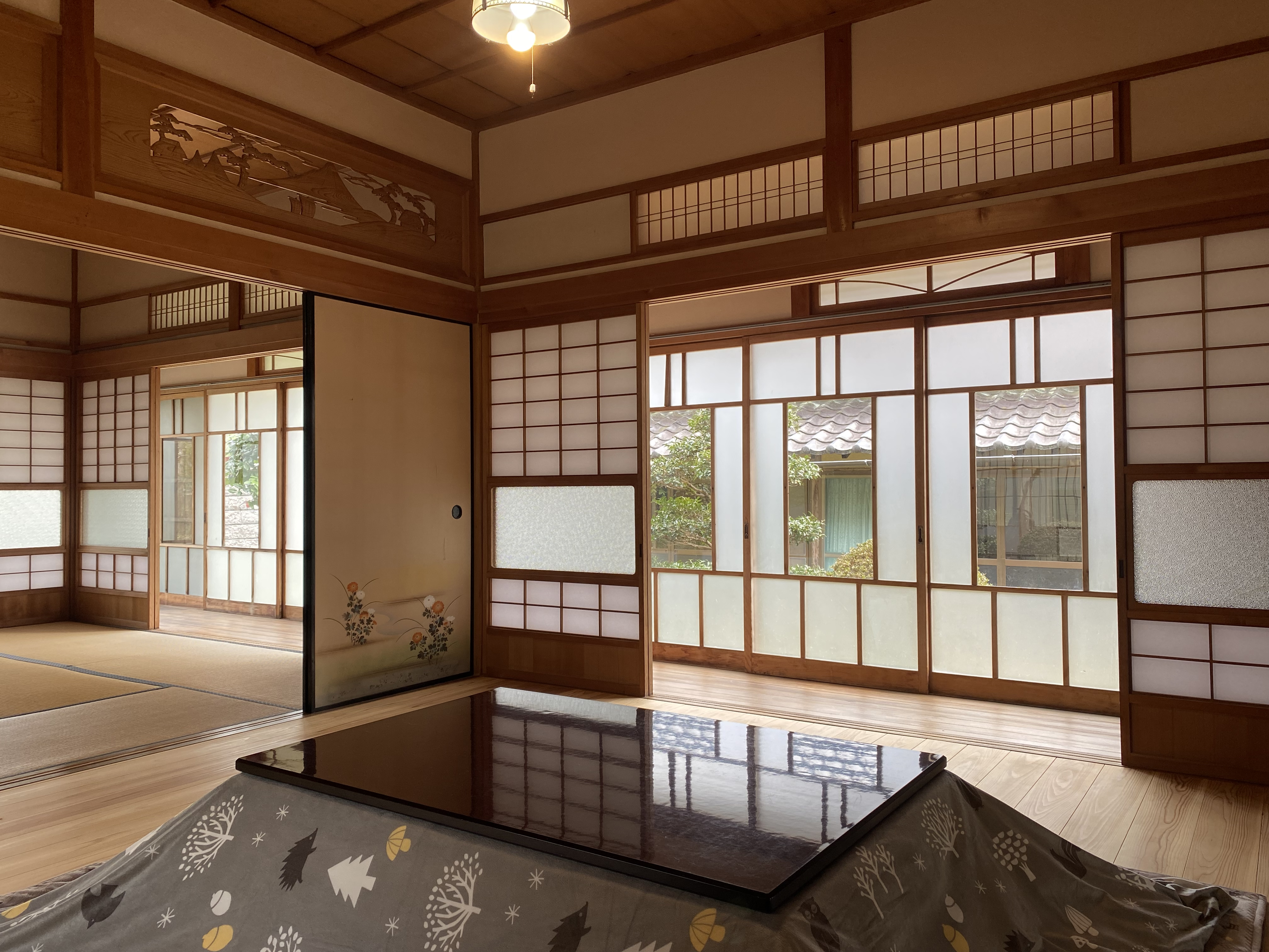 離れ床の間縁側